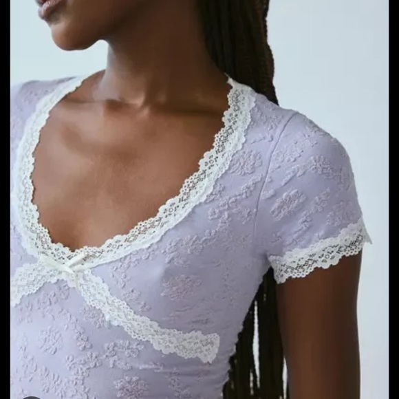 Urban Outfitters Lilac Lace Top with Cream Trim - Picture 1 of 4